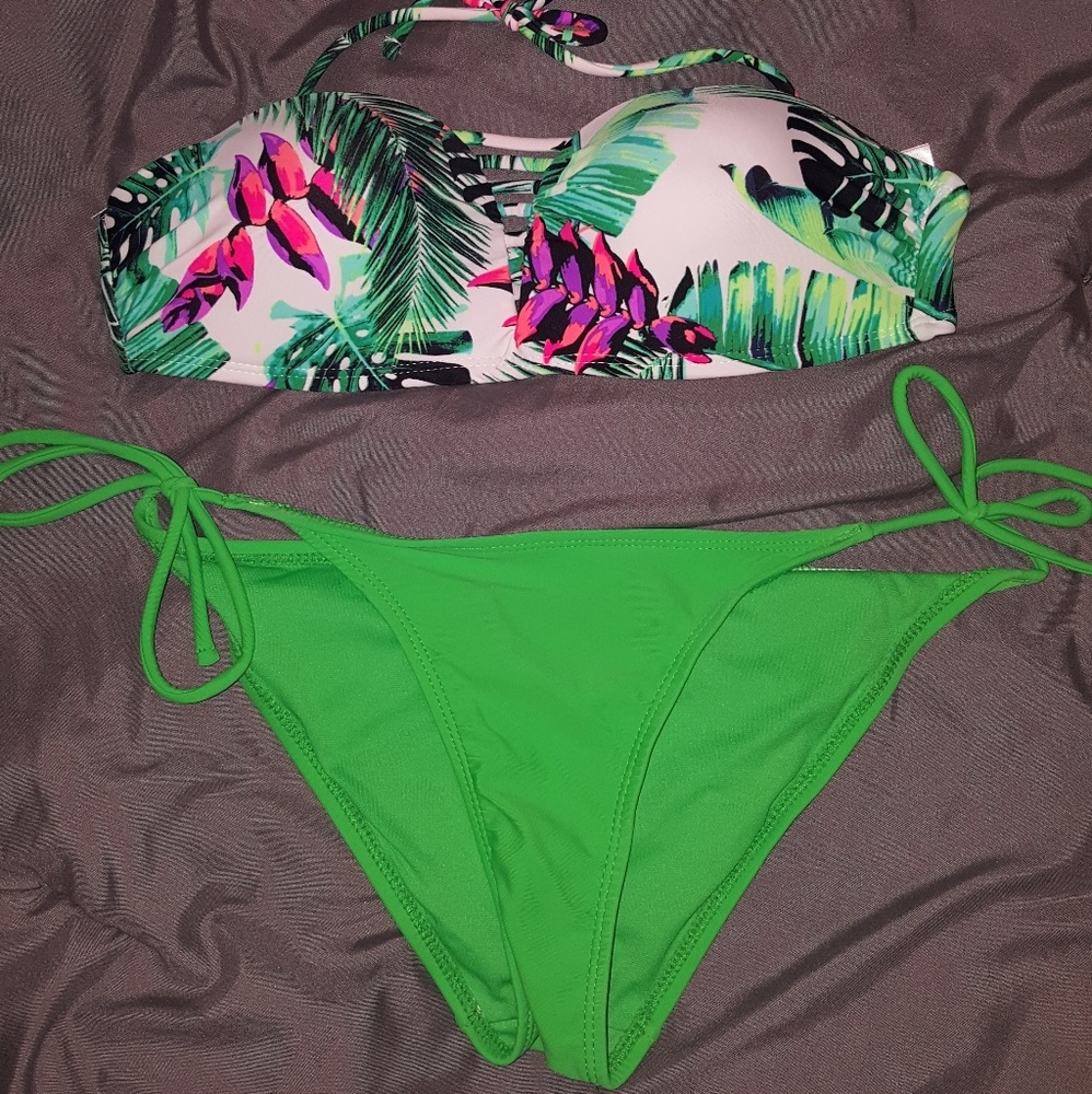 Tropical bikini